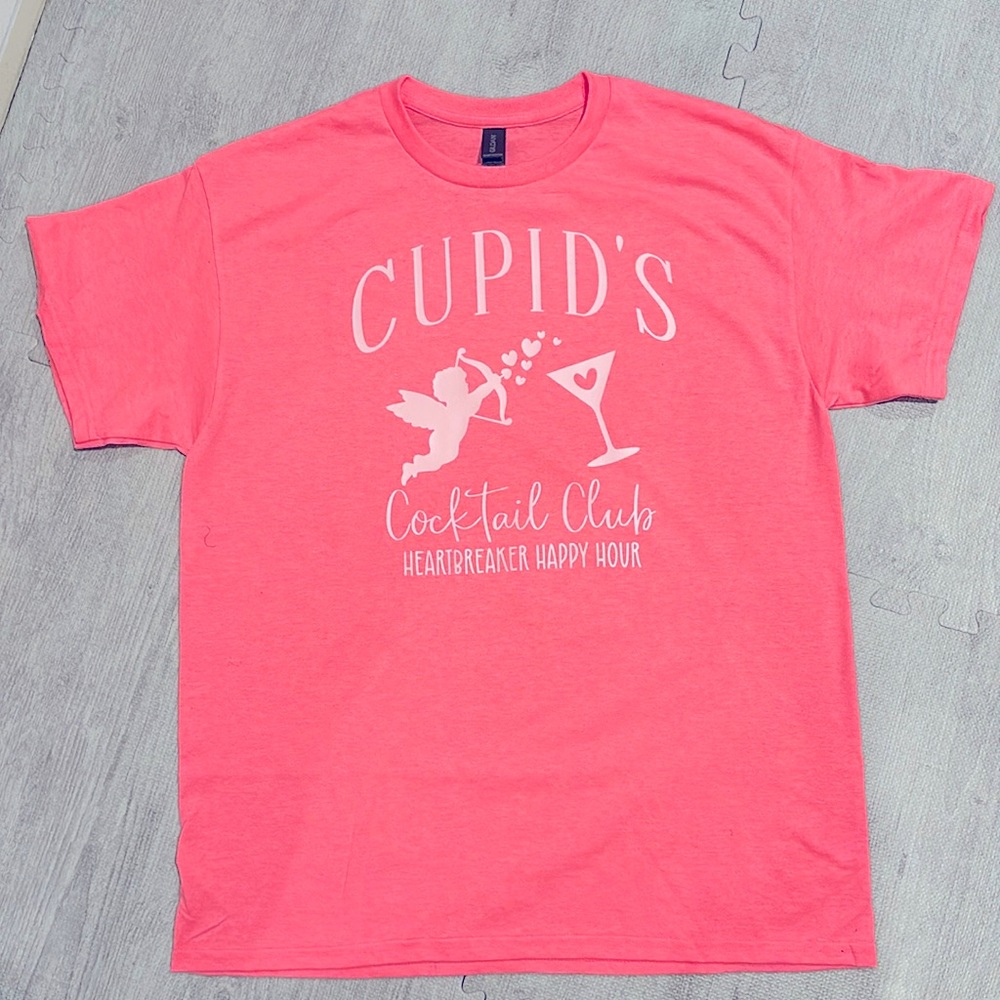 NWOT KAMP Designs Cupids Cocktail Club ❤️ Tee